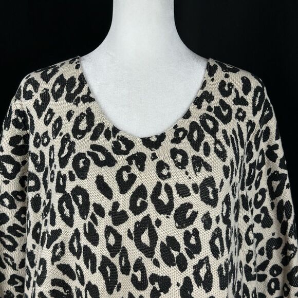 Requirements Leopard Print Top 2X Cotton Crewneck Casual - Picture 2 of 9